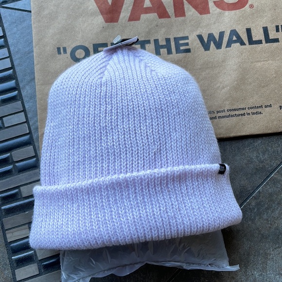 VANS CORE BASIC LIGHT LILAC LAVANDER FOG BEANIE - Picture 6 of 16
